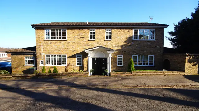Park Hill, Loughton, photo 1