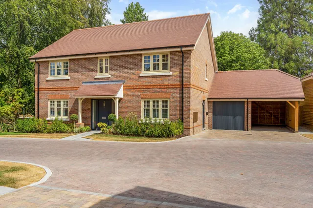 The Mulberry, Headley Chase, Epsom, KT18, photo 1