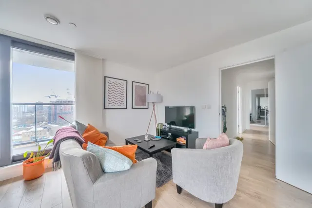 Rotherhithe New Road, London, SE16, photo 2