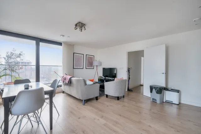 Rotherhithe New Road, London, SE16, photo 1