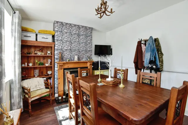 Ravens Lane, Bignall End, ST7, photo 2