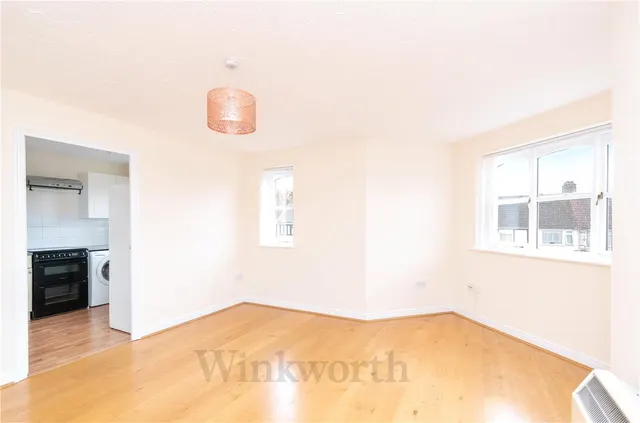 Windmill Drive, London, NW2, photo 1
