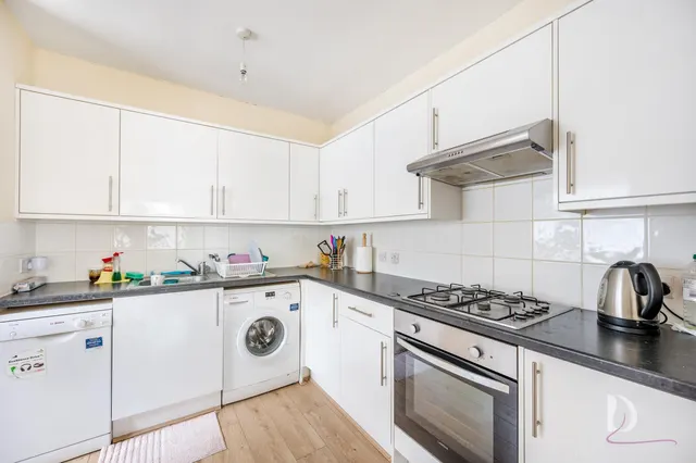 Photo 2 — Gordon Road, Ealing, London, W5 2AP