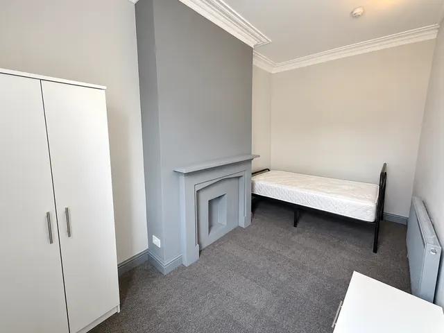 Grange Street, Wakefield, WF2, photo 2