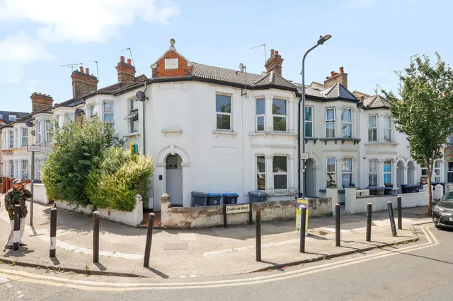 Chaplin Road, London, NW2, photo 1