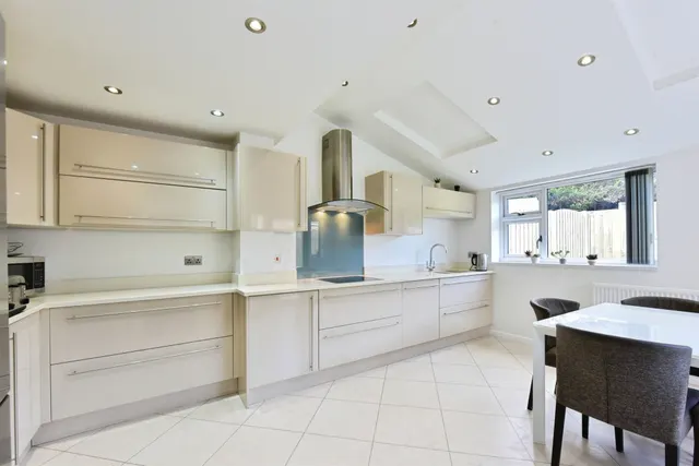 Photo 3 — Bramshill Close, Sothall, Sheffield