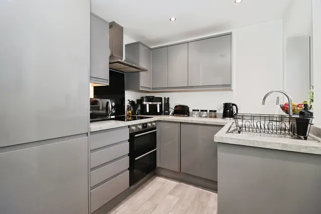 Photo 2 — Whitley Close, Yate, Bristol, BS37