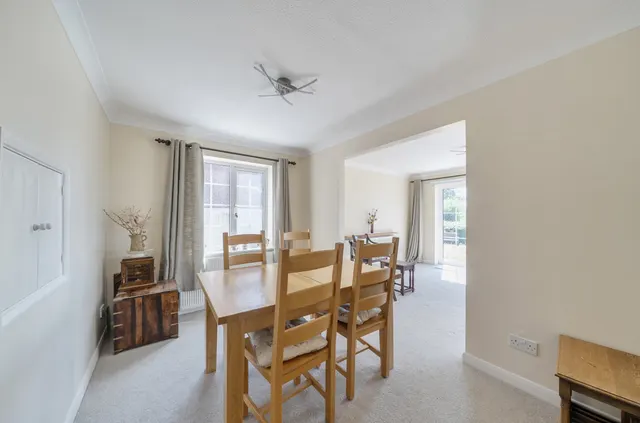 Downlands Way, South Wonston, SO21, photo 3