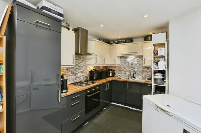 Waterloo Road, Southampton, SO15, photo 2