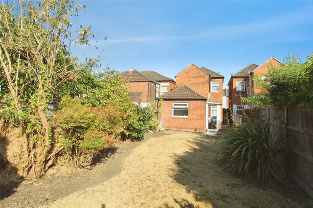 Photo 3 — Aberdeen Road, Southampton, Hampshire, SO17