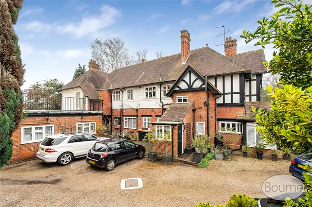 Sandy Lane, Woking, GU22, photo 1