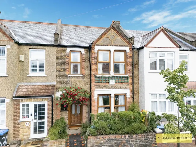 Photo 2 — Leighton Road, Enfield