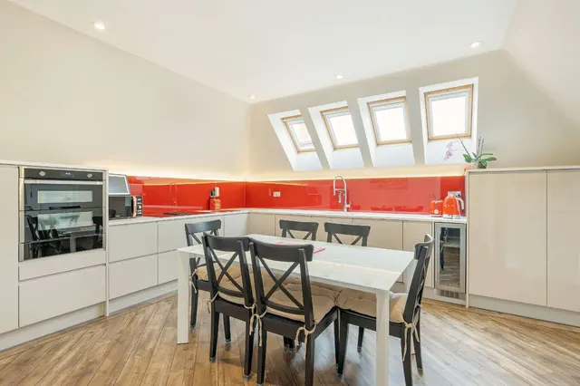 Photo 2 — Huntingdon Road, Cambridge, Cambridgeshire, CB3 0DL