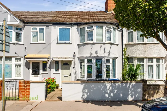 Zermatt Road, Thornton Heath, CR7, photo 1