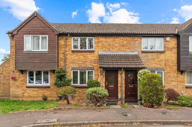 Walnut Tree Close, Stevenage, SG2, photo 1