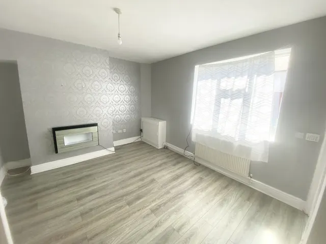 Byron Road, Mexborough, S64, photo 2
