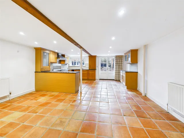 Crown Place, Woodbridge, IP12, photo 2