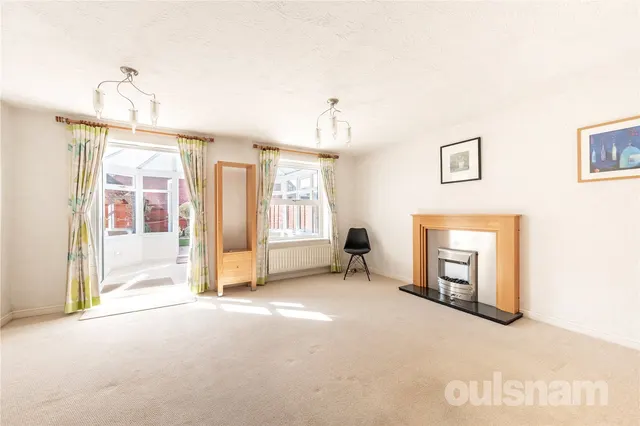 Photo 3 — Rosedale Close, Redditch, Worcestershire, B97 6JQ