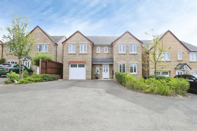 Simpson Close, Weldon, Corby, photo 1