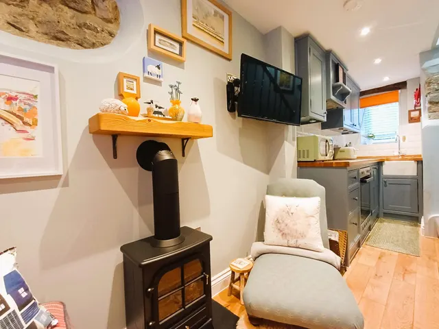Main Street, West Witton, DL8, photo 3