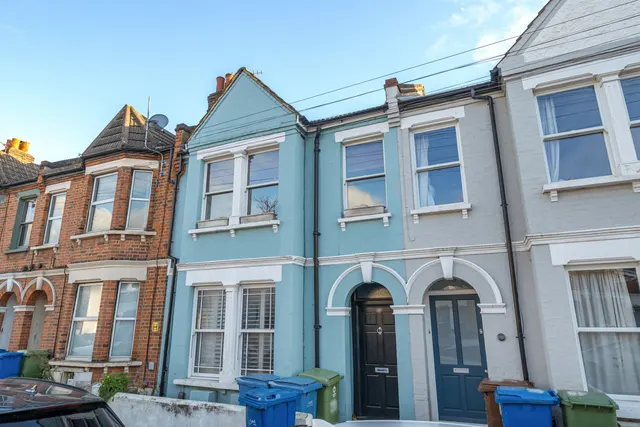 Whorlton Road, SE15, photo 1