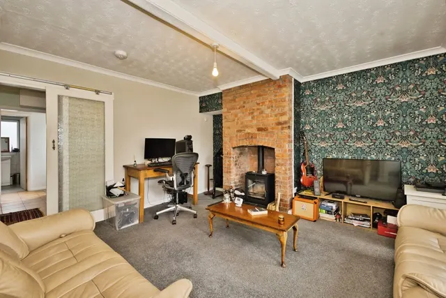 Tellis Cross, Yeovil, BA22, photo 3