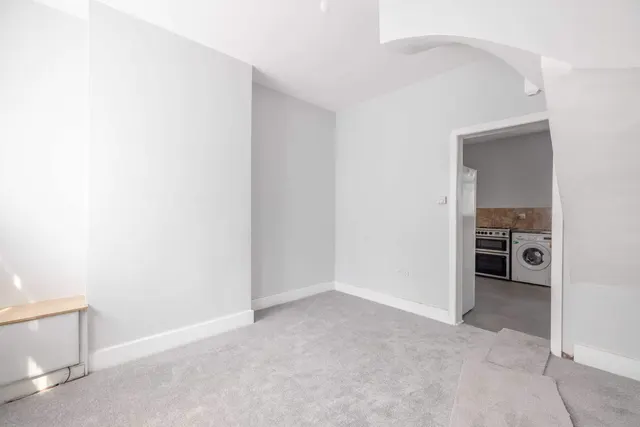 Arthur Road, Windsor, SL4, photo 2