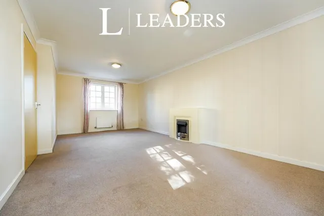 Courthouse Road, Tetbury, GL8, photo 2