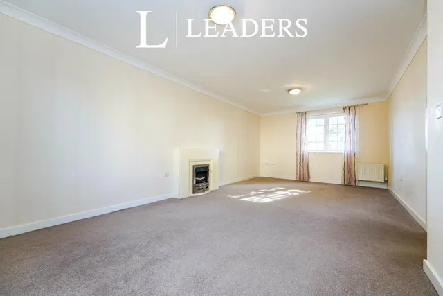 Courthouse Road, Tetbury, GL8, photo 3