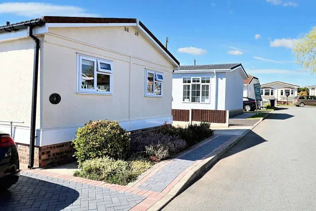 Warrington Road, Northwich, photo 1