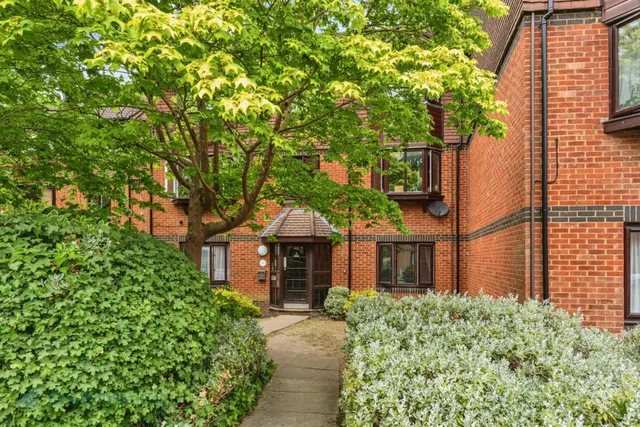 Foxhills, Woking, Surrey, photo 1