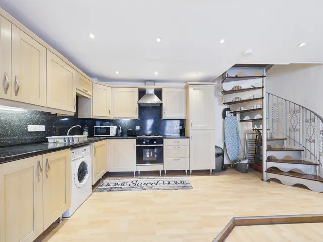Photo 3 — Maple Drive, Charlton Kings, Cheltenham, GL53 8PA