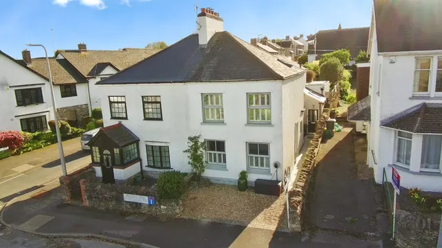 Highwalls Road, Dinas Powys, CF64, photo 1