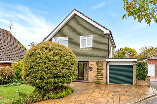 Ashley Meadows, Romsey, SO51, photo 1
