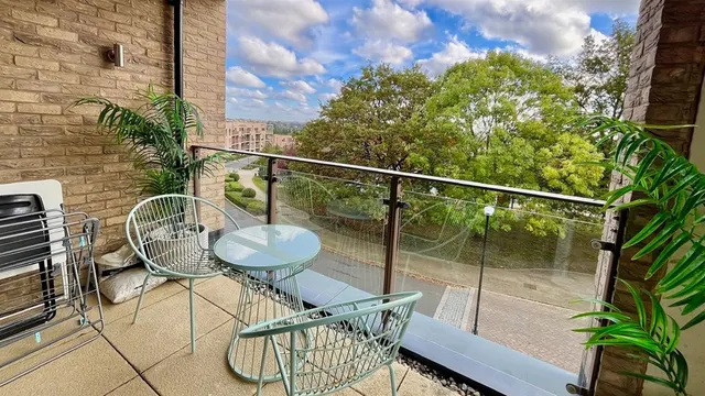 Henry Darlot Drive, Garrison Heights, NW7, photo 3
