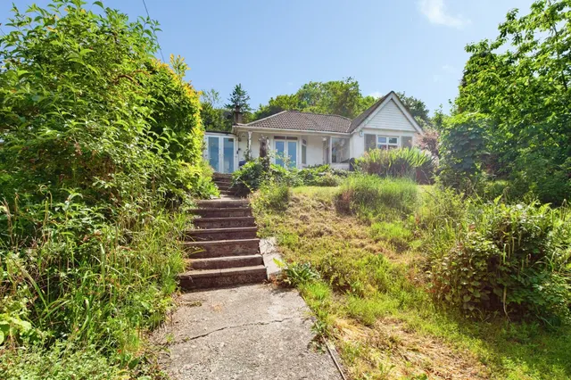 Warminster Road, Bath, BA2, photo 1