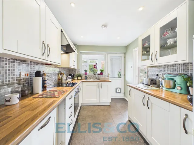 Sullivan Road, Tonbridge, TN10, photo 2