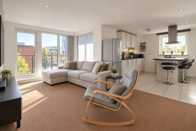 Victoria Way, Woking, GU21, photo 3