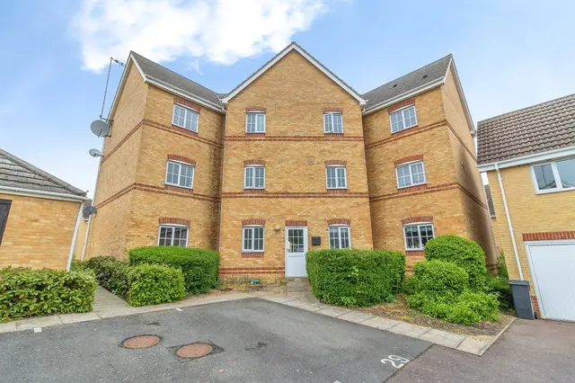 Goodman Drive, Leighton Buzzard, LU7, photo 1