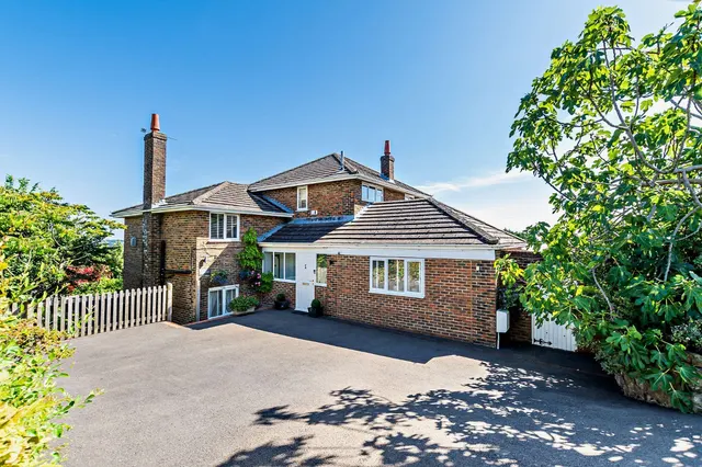 Vicarage Road, Burwash Common, TN19, photo 1