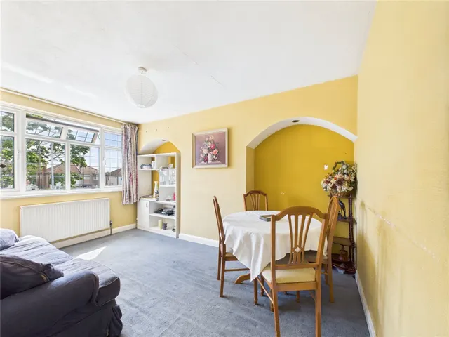 Honeypot Lane, Stanmore, HA7, photo 2