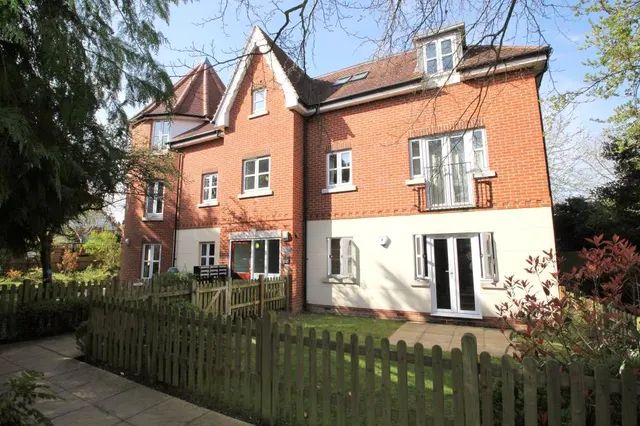 Shinfield Road, Reading, RG2, photo 2