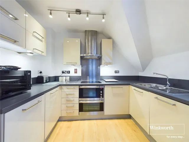 Shinfield Road, Reading, RG2, photo 1