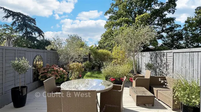 High Street, Cranleigh, GU6, photo 2