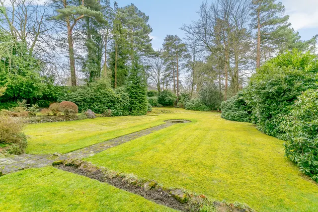 Virginia Water, Surrey, GU25 4AR, photo 1