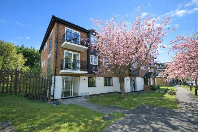 Birchend Close, South Croydon, CR2, photo 1