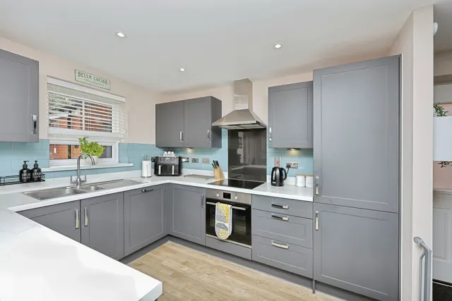 Photo 2 — Vesta Close, Swaffham