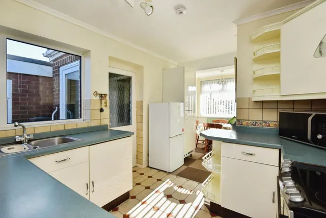 Woodside Drive, Meir Heath, ST3, photo 3