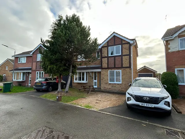 Hassall Road, Hatton, DE65, photo 1
