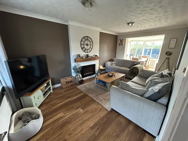 Hassall Road, Hatton, DE65, photo 2